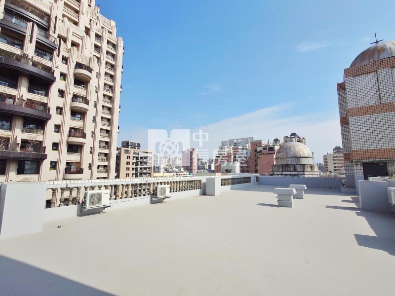 溫莎堡三房平車房屋室內格局與周邊環境