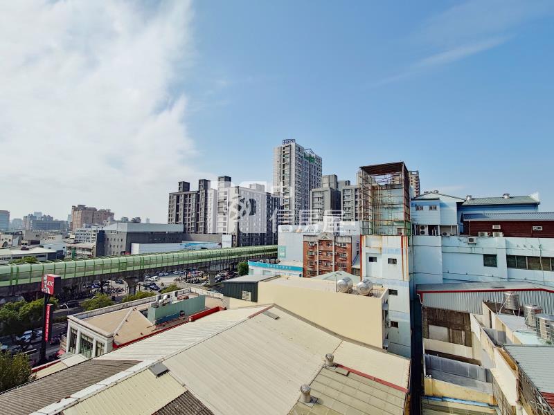 溫莎堡三房平車房屋室內格局與周邊環境