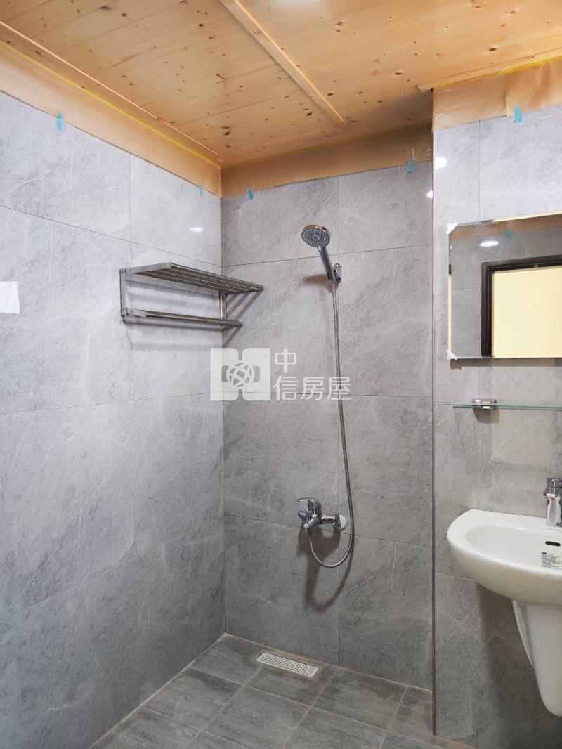 楊梅秀才路超大地坪別墅房屋室內格局與周邊環境