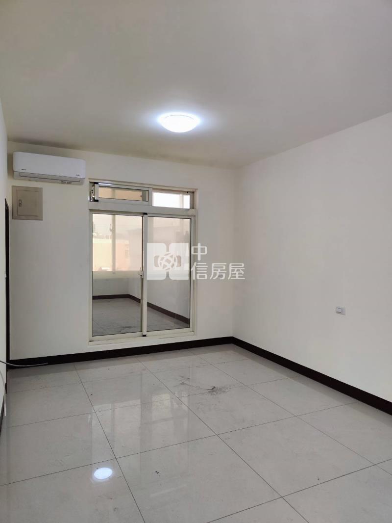 楊梅秀才路超大地坪別墅房屋室內格局與周邊環境