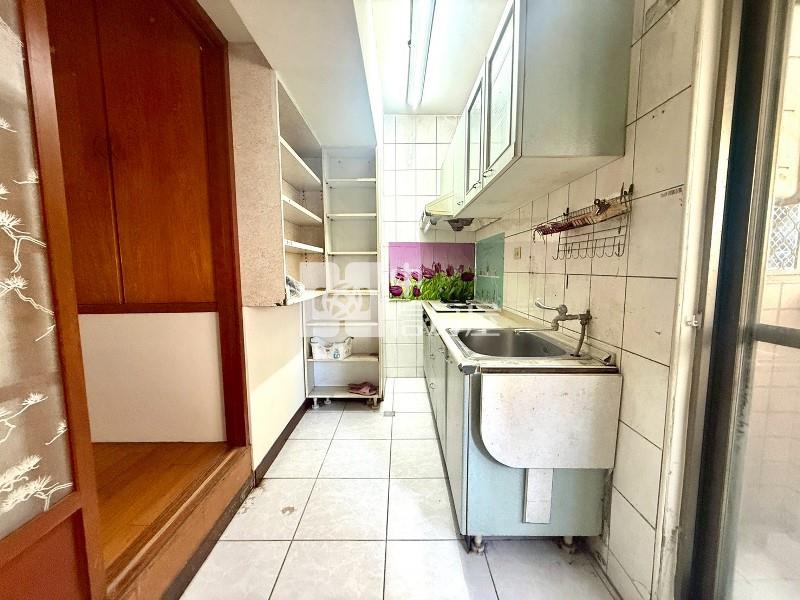 五權車站低總價樓店房屋室內格局與周邊環境