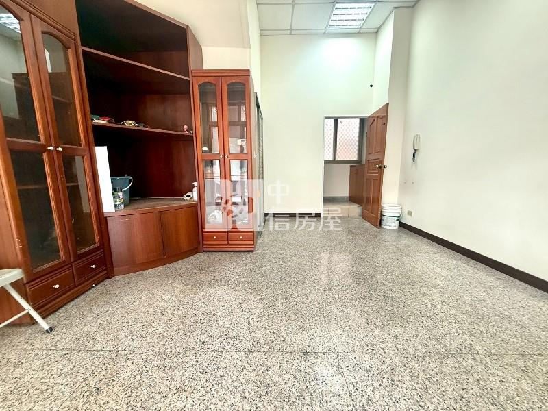 五權車站低總價樓店房屋室內格局與周邊環境