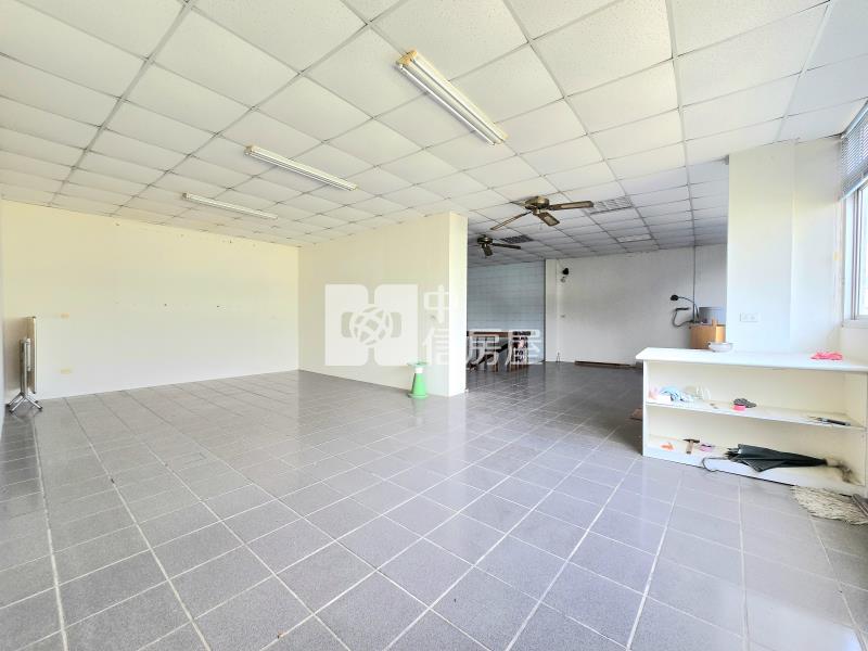 沙鹿大地坪角間透店房屋室內格局與周邊環境