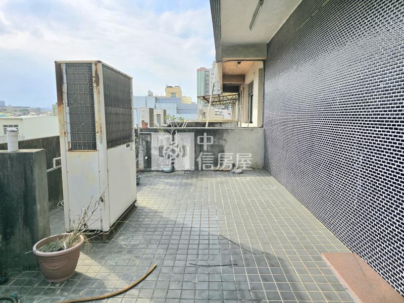 沙鹿大地坪角間透店房屋室內格局與周邊環境