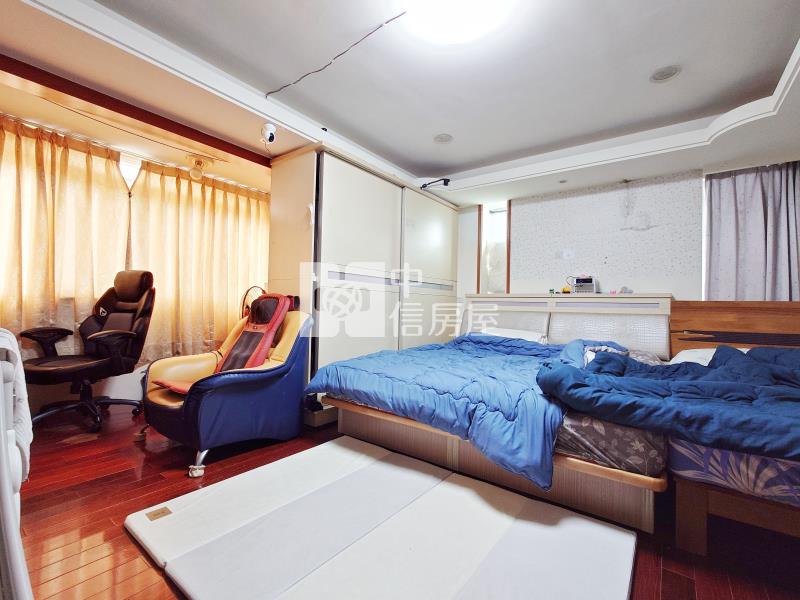 水湳多芬莊園車庫美墅房屋室內格局與周邊環境