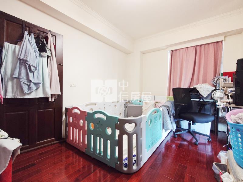 水湳多芬莊園車庫美墅房屋室內格局與周邊環境