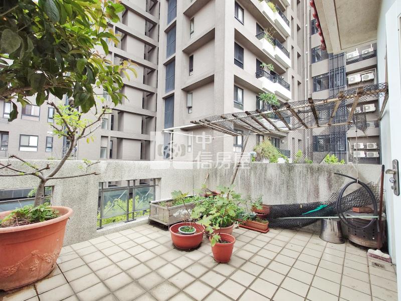 水湳多芬莊園車庫美墅房屋室內格局與周邊環境