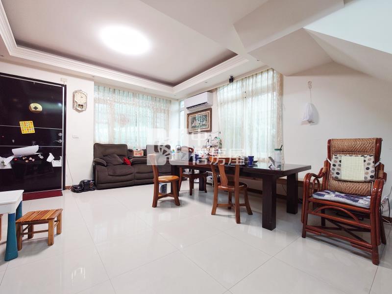 水湳多芬莊園車庫美墅房屋室內格局與周邊環境