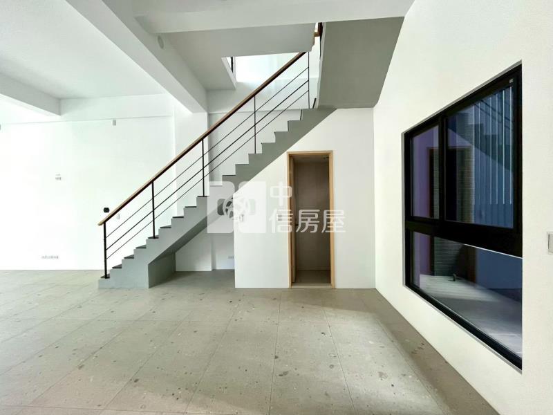 鉅虹映一灣綠透店平車房屋室內格局與周邊環境