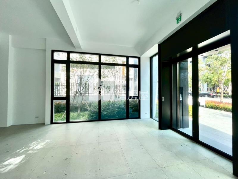 鉅虹映一灣綠透店平車房屋室內格局與周邊環境