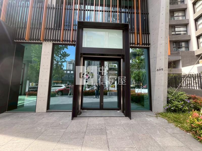 鉅虹映一灣綠透店平車房屋室內格局與周邊環境