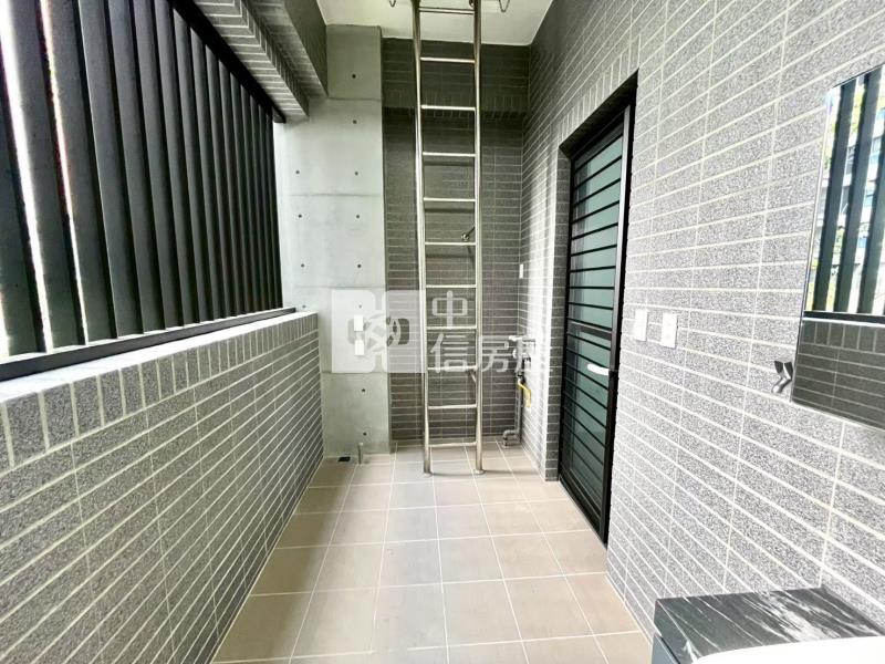 鉅虹映一灣綠透店平車房屋室內格局與周邊環境