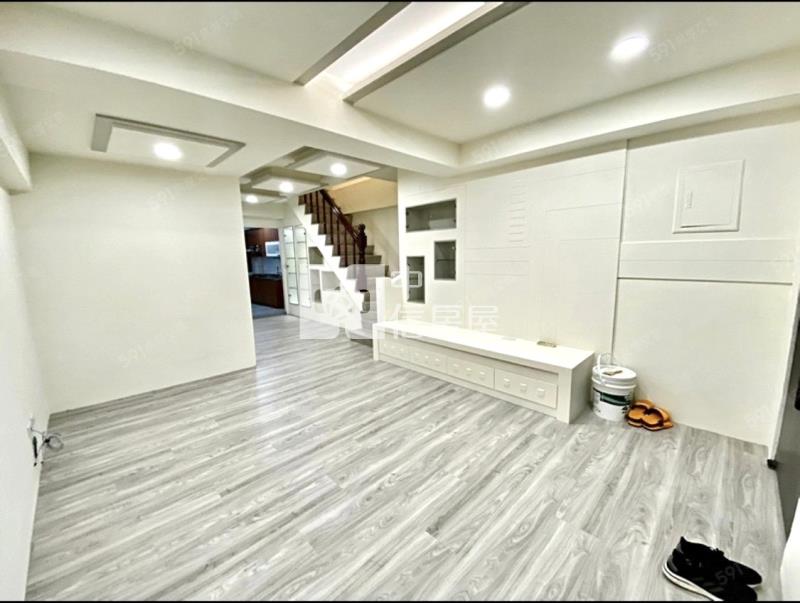 樹孝華宮庭園四房平車房屋室內格局與周邊環境