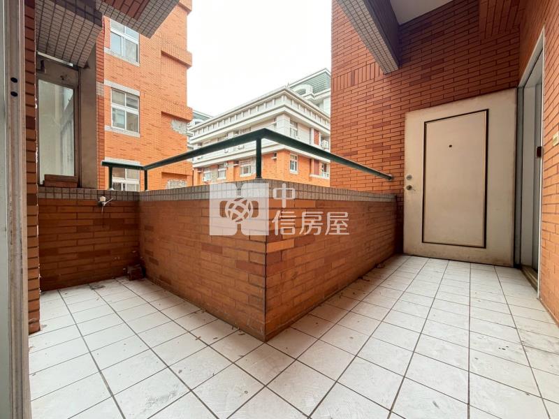 工學商圈低總價2+1房機下車位房屋室內格局與周邊環境