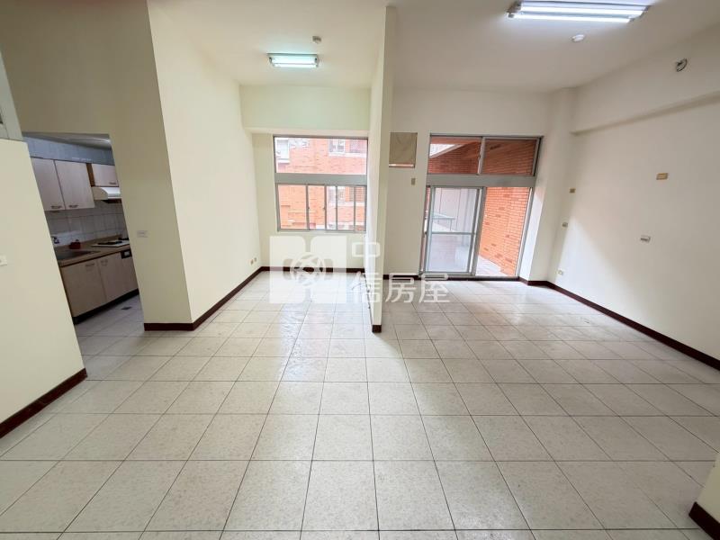 工學商圈低總價2+1房機下車位房屋室內格局與周邊環境