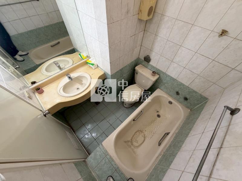 工學商圈低總價2+1房機下車位房屋室內格局與周邊環境