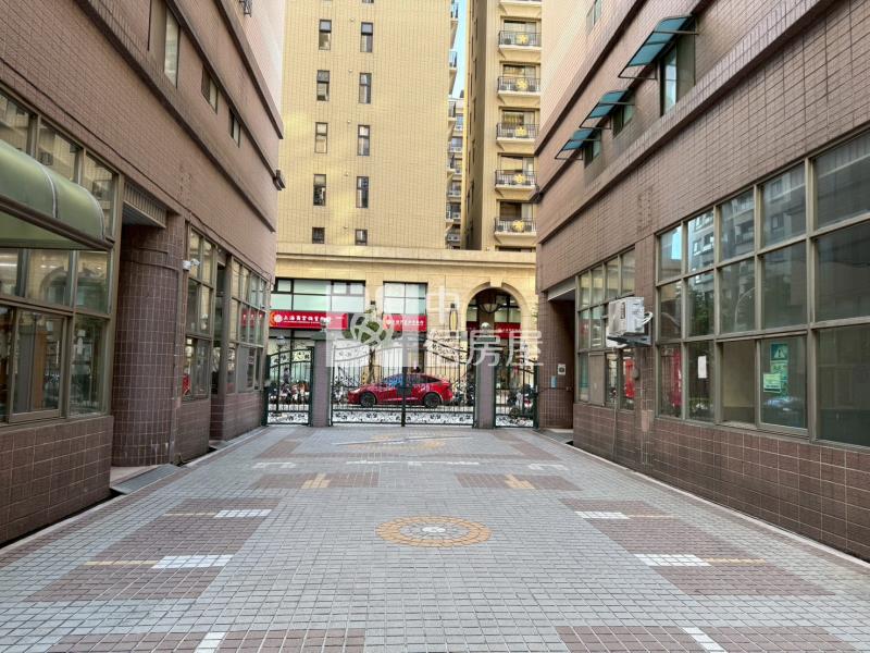 桃園藝文特區捷運G11三房車房屋室內格局與周邊環境