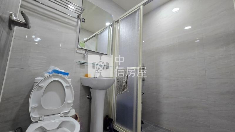 (A)中壢車站家樂福整新 3+1房(車位輪抽)公寓(中信卓越團隊)房屋室內格局與周邊環境