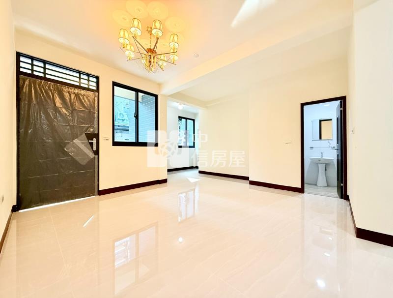 北太平臨路孝親日系車庫透天房屋室內格局與周邊環境