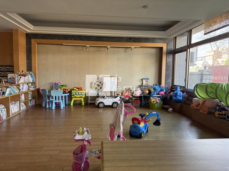 近武陵高中三房車房屋室內格局與周邊環境