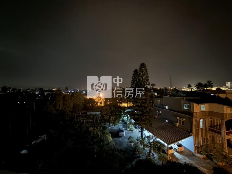 九如近交流道車庫透天房屋室內格局與周邊環境