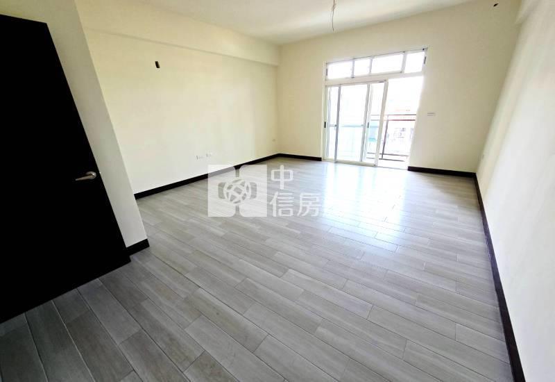 中壢夜市【光明公園】全新庭院電梯別墅(1)房屋室內格局與周邊環境