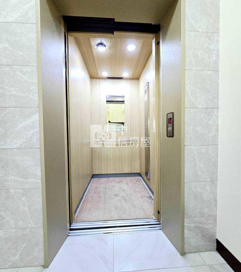 中壢夜市【光明公園】全新庭院電梯別墅(1)房屋室內格局與周邊環境