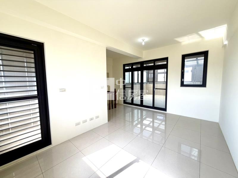 楊梅市中心地段雙車位美別墅房屋室內格局與周邊環境