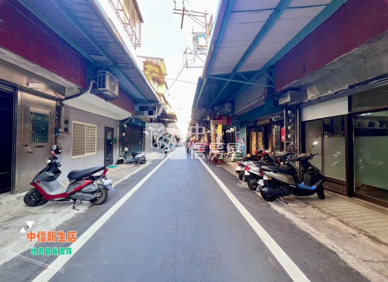 部桃愛買高城市場旁透天店面房屋室內格局與周邊環境