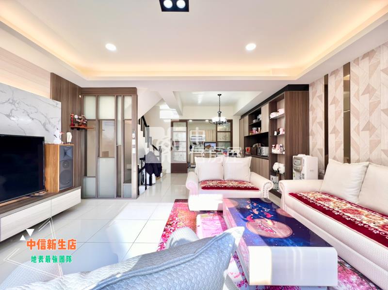 觀音台15線市區3分鐘雙車孝親美墅房屋室內格局與周邊環境