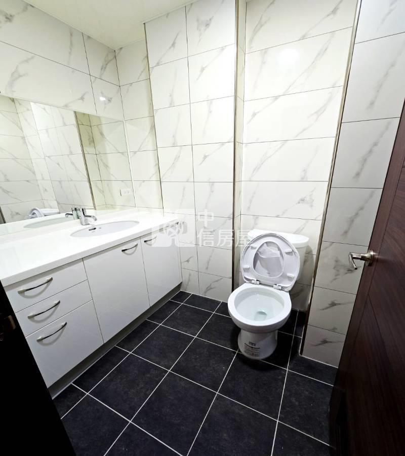 中壢壢商【新明國小】全新庭院電梯別墅(2)房屋室內格局與周邊環境