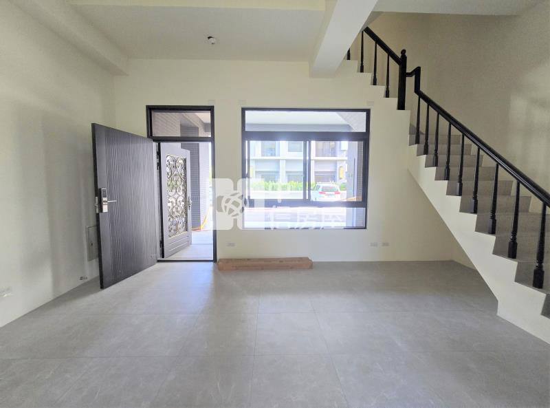 后科1時代全新雙車美墅房屋室內格局與周邊環境