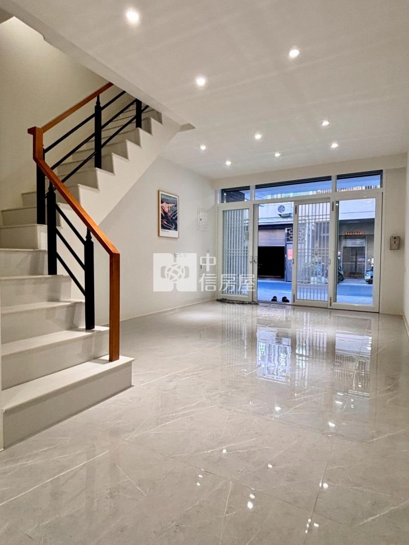 南工全新裝潢透天店住房屋室內格局與周邊環境