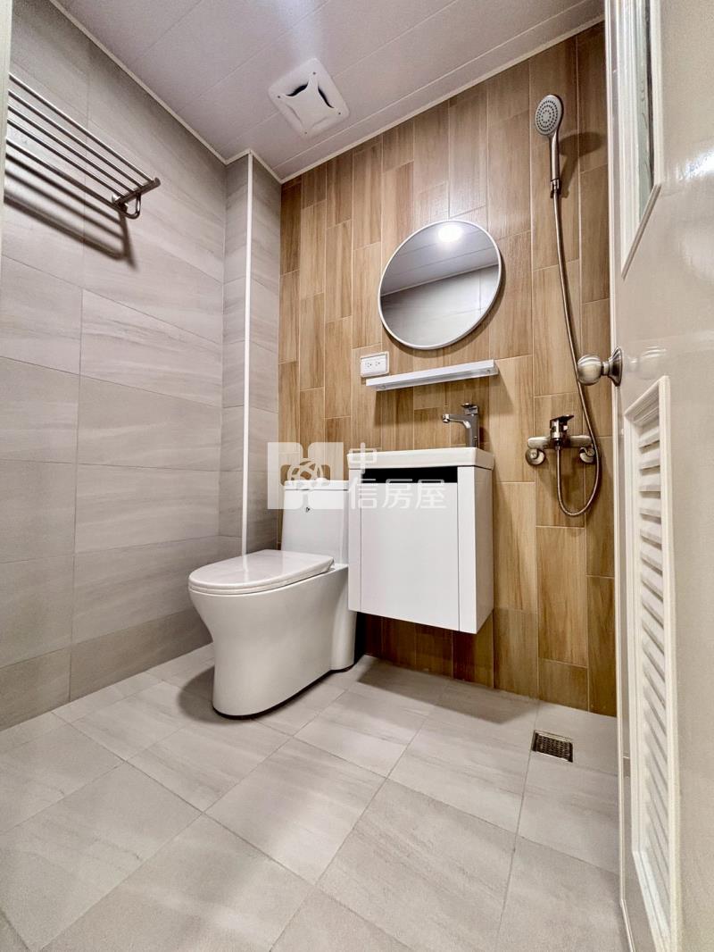 南工全新裝潢透天店住房屋室內格局與周邊環境