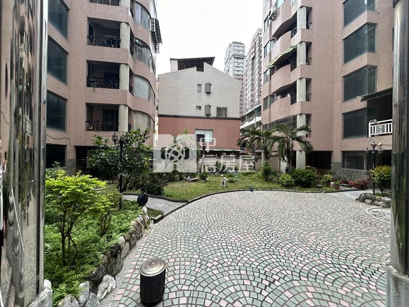 安坪超大坪數之三房大樓房屋室內格局與周邊環境