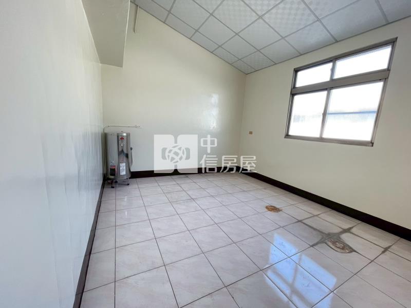 斗六雲科工旁車庫透天房屋室內格局與周邊環境