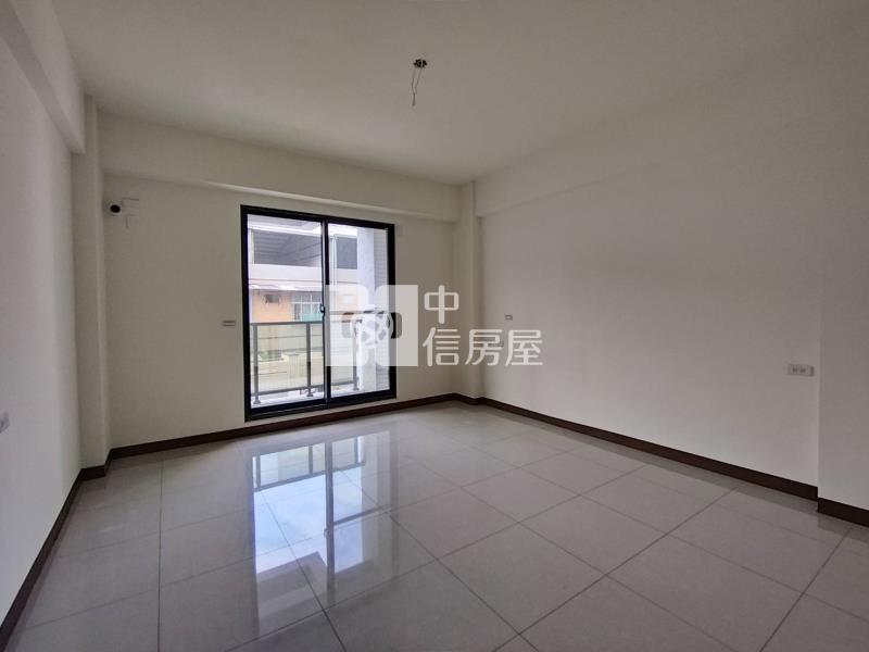 新營太子路全新透天車墅C房屋室內格局與周邊環境