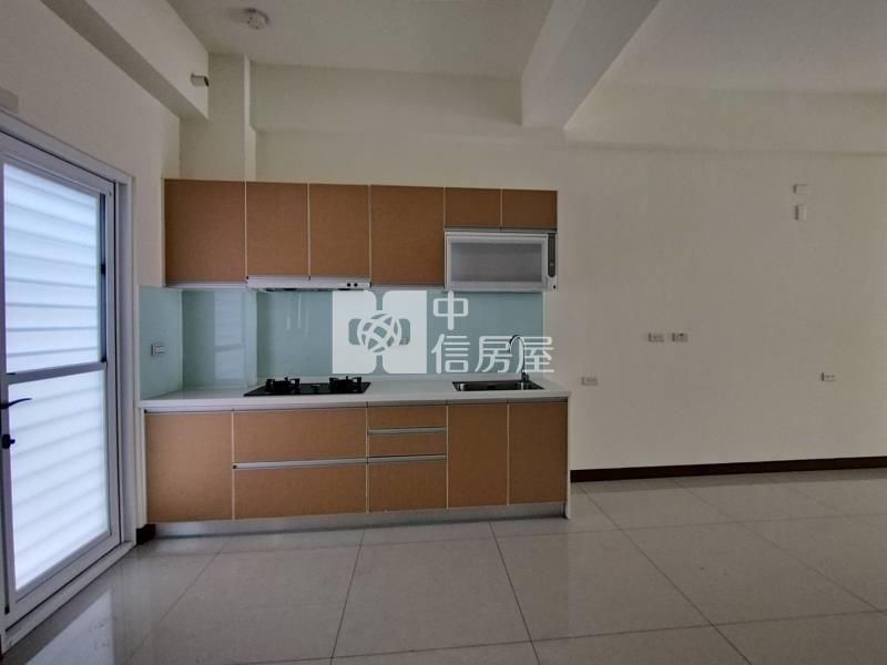 新營太子路全新透天車墅C房屋室內格局與周邊環境