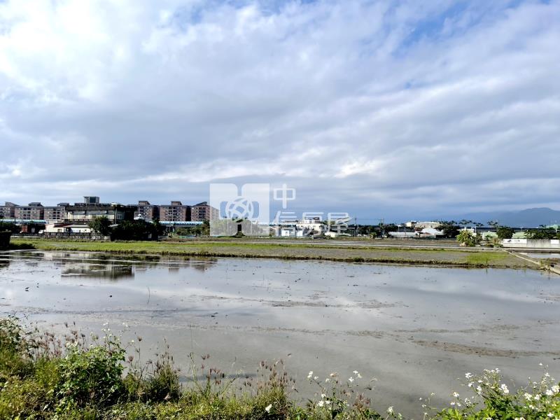 高鐵蛋黃區域內置產用地房屋室內格局與周邊環境