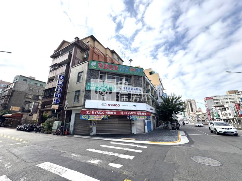 北屯市場旁大三房A房屋室內格局與周邊環境