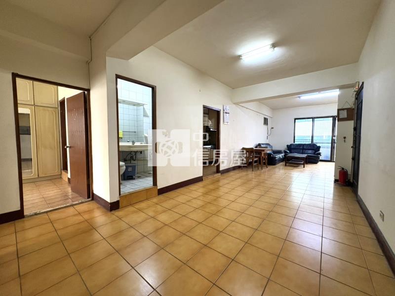 北屯市場旁大三房A房屋室內格局與周邊環境