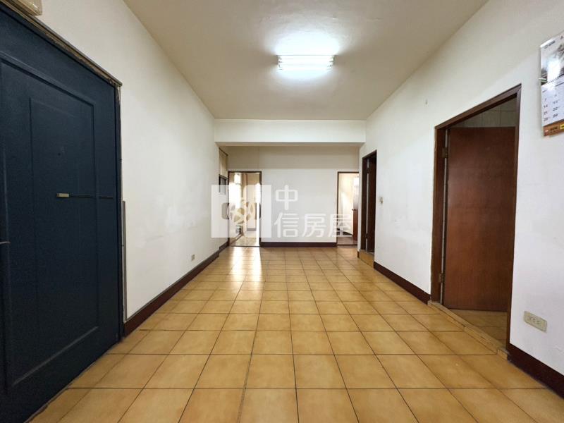 北屯市場旁大三房A房屋室內格局與周邊環境