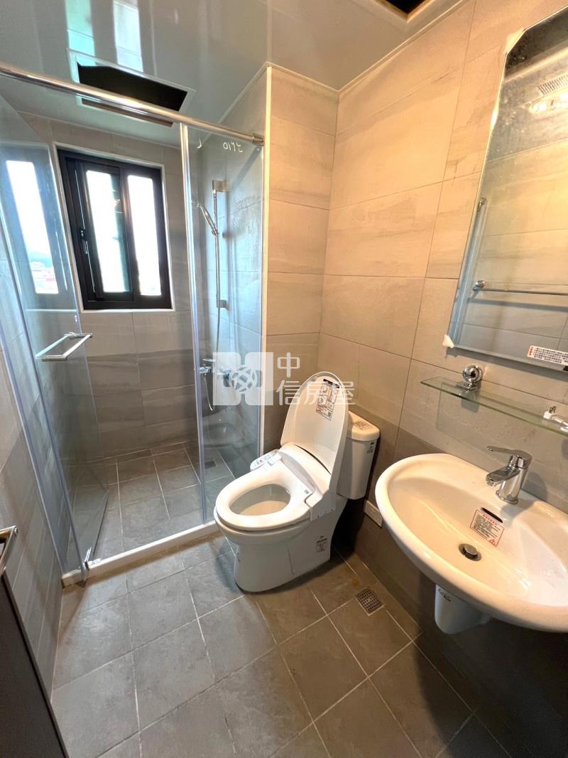 光合市2+1房車房屋室內格局與周邊環境