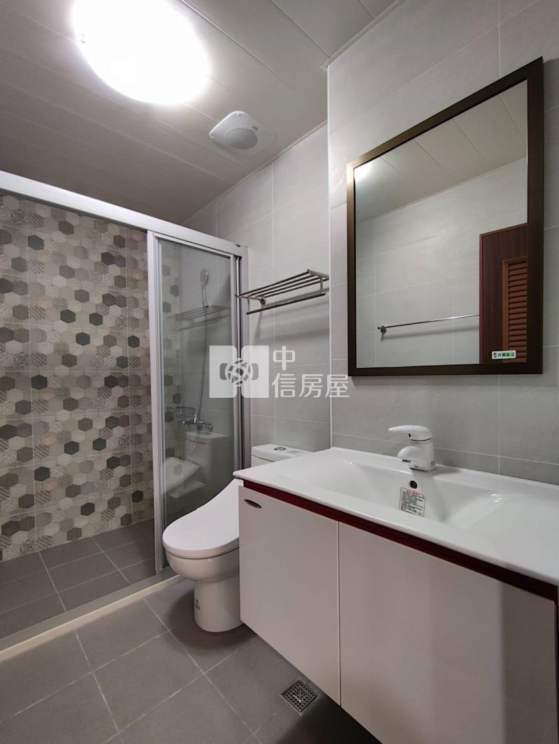 新營太子路全新透天車墅D房屋室內格局與周邊環境