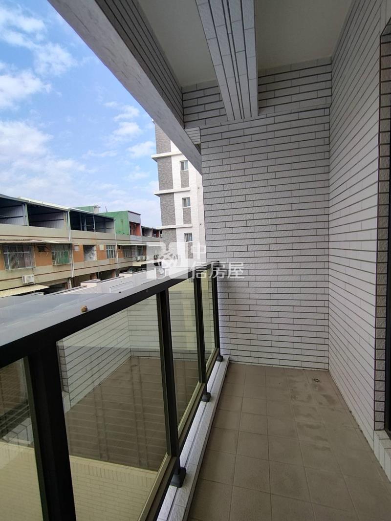 新營太子路全新透天車墅D房屋室內格局與周邊環境