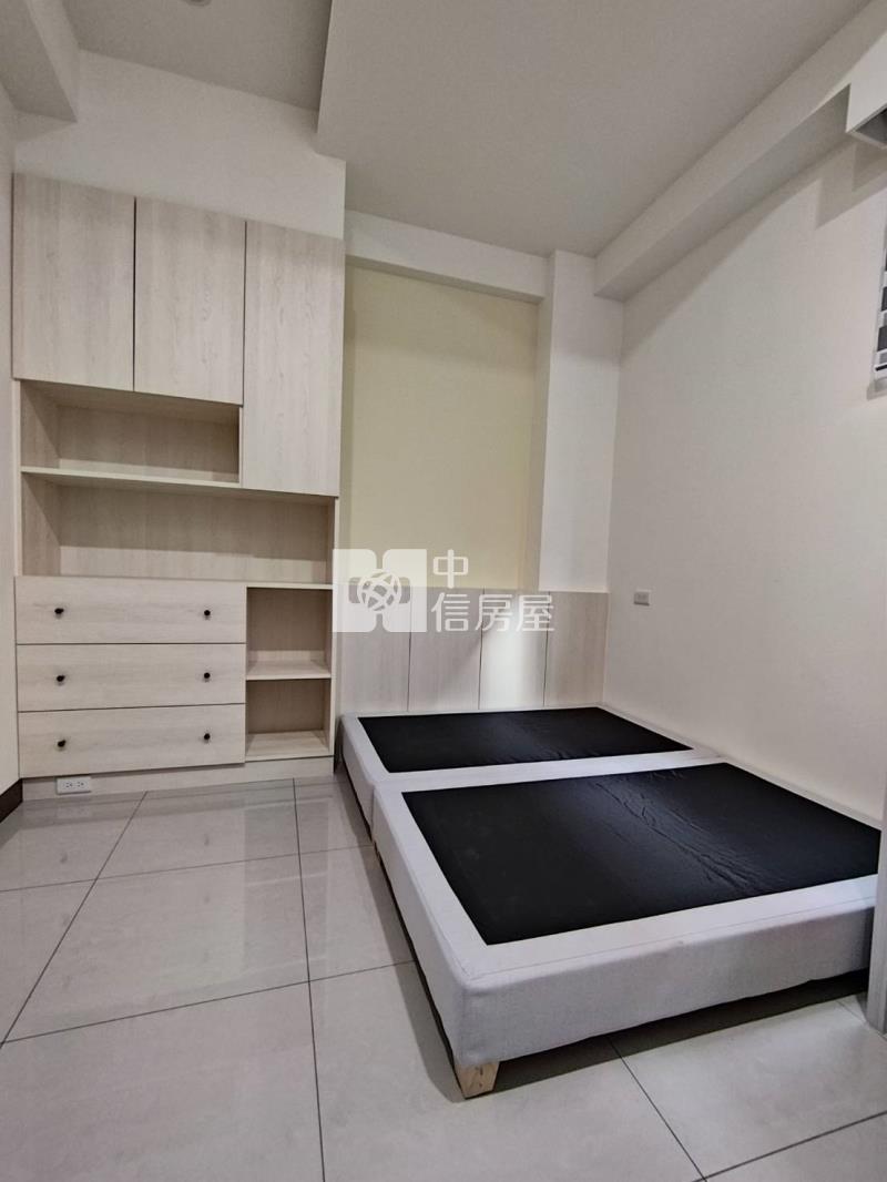 新營太子路全新透天車墅D房屋室內格局與周邊環境