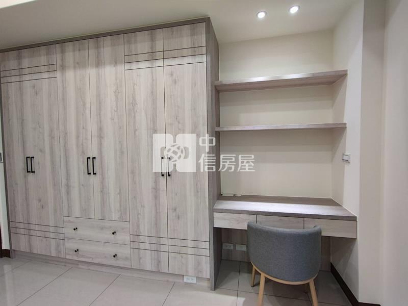 新營太子路全新透天車墅D房屋室內格局與周邊環境