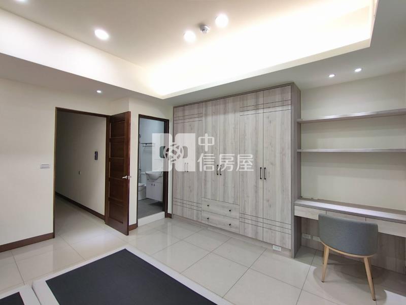 新營太子路全新透天車墅D房屋室內格局與周邊環境