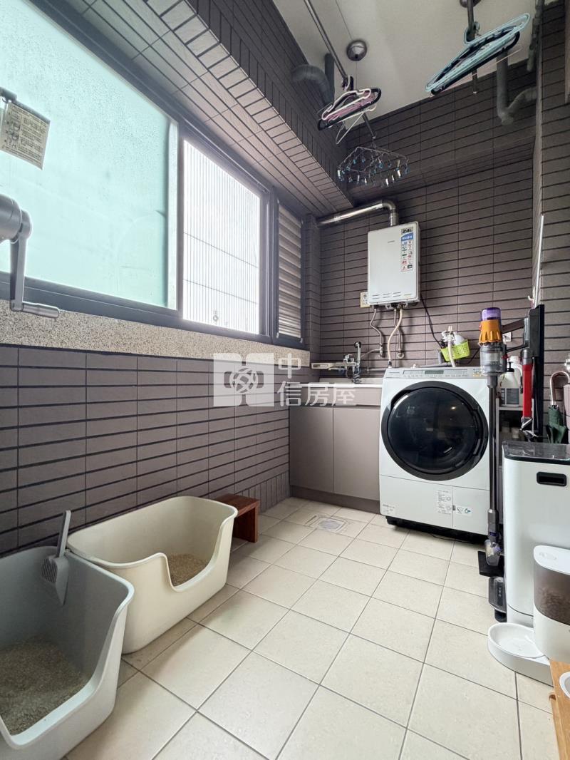 一中中醫精裝4改3房平車房屋室內格局與周邊環境