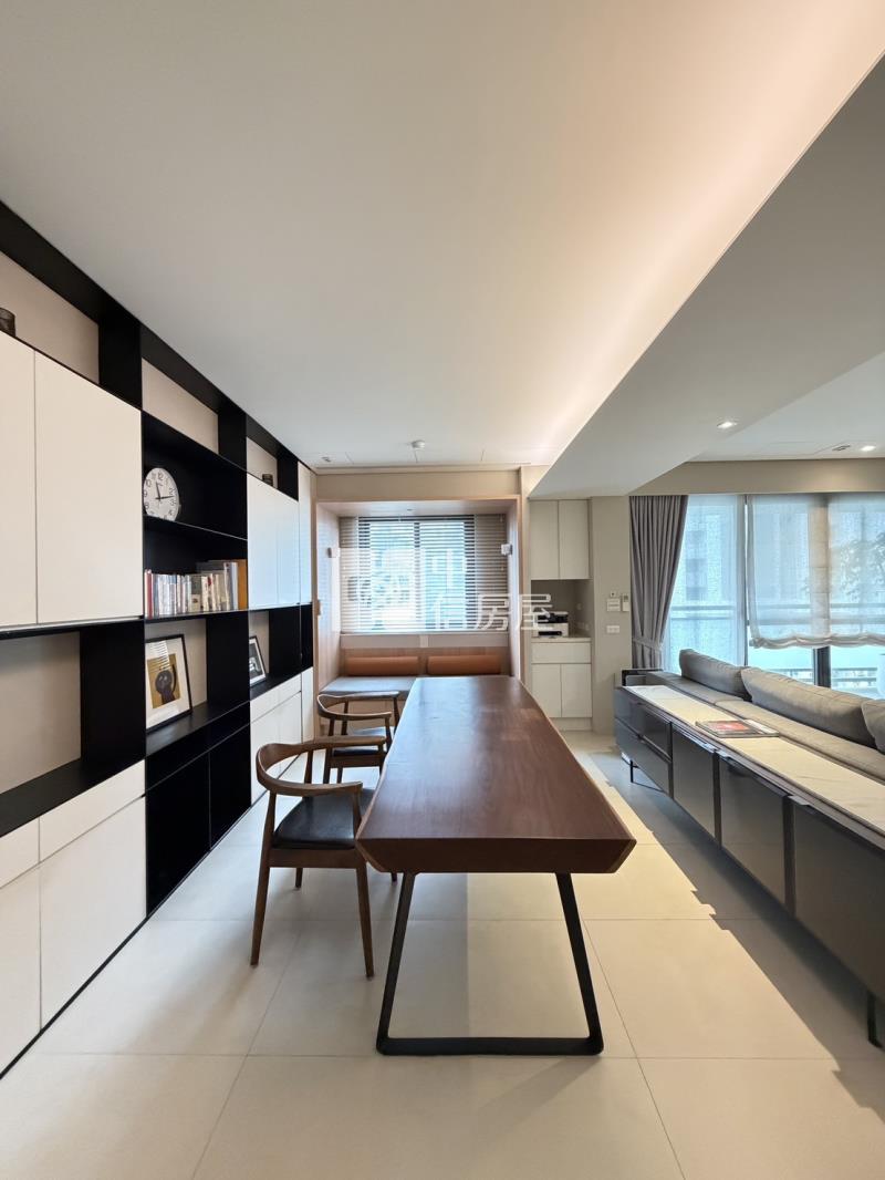 一中中醫精裝4改3房平車房屋室內格局與周邊環境